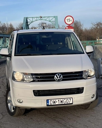 Volkswagen Multivan cena 119500 przebieg: 266000, rok produkcji 2015 z Wrocław małe 277